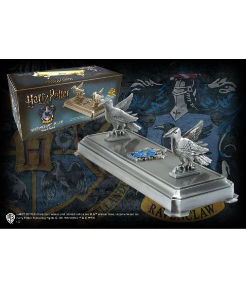 Ravenclaw tryllestav holder fra The Noble Collection.