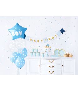 Sødt lyseblåt babyshower sæt til drengen, med 49 dele