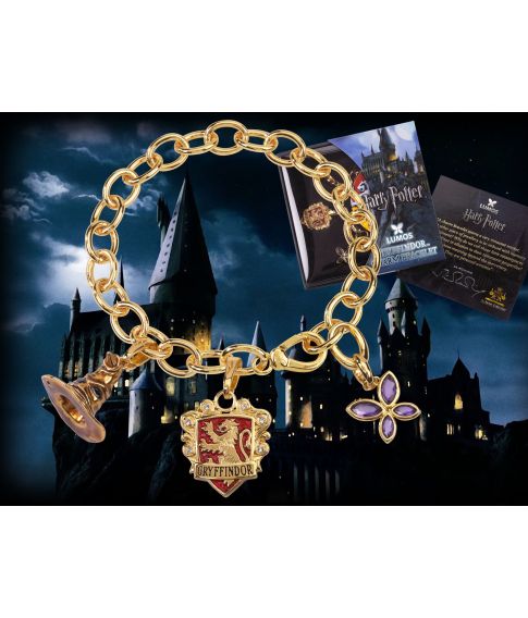 Flot guldbelagt Gryffindor armbånd med vedhæng. 