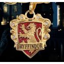 Flot guldbelagt Gryffindor armbånd med vedhæng. 