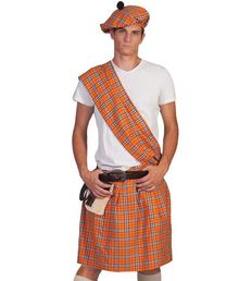 Flot orange Skotte kostume med kilt.