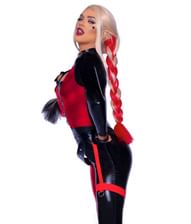 Chaos Cutie kostume til Harley Quinn udklædningen. 