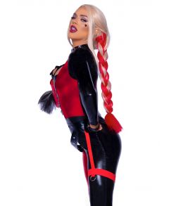 Chaos Cutie kostume til Harley Quinn udklædningen. 